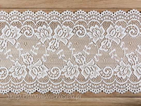 Koronka, złamana biel, 0,15 x 9m  KOR15-008Z